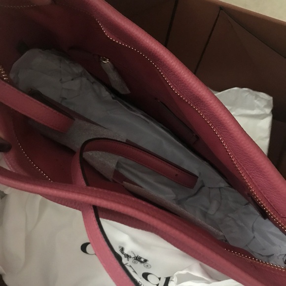 Coach Hobo Bag/ Crossbody Pink - Picture 3 of 6